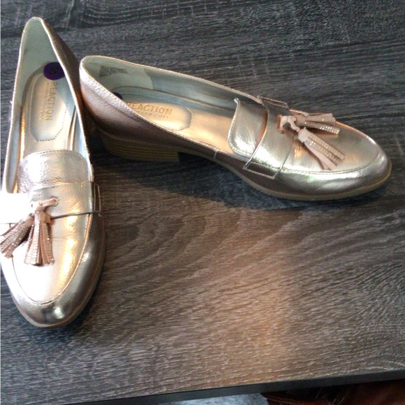 Kenneth Cole Reaction Metallic Rose Gold Loafers. Size 8 1/2. - Picture 3 of 4